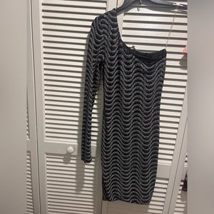 Beautiful dress too small for me